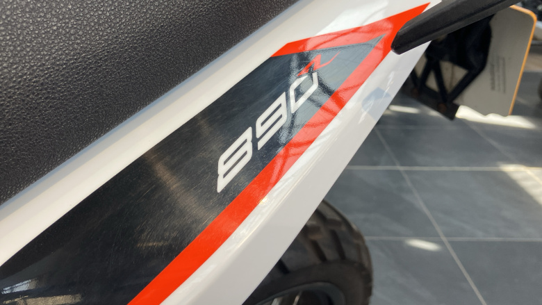 Ktm Adventure 890 Adventure R (22MY)